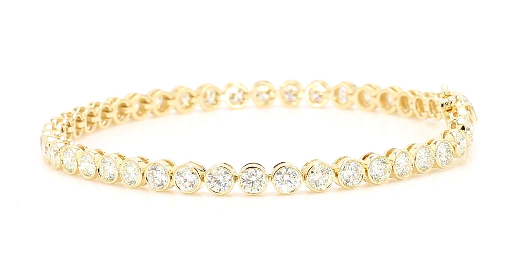 Natural White Round Diamond 5.39 Carat TW Yellow Gold Link Bracelet