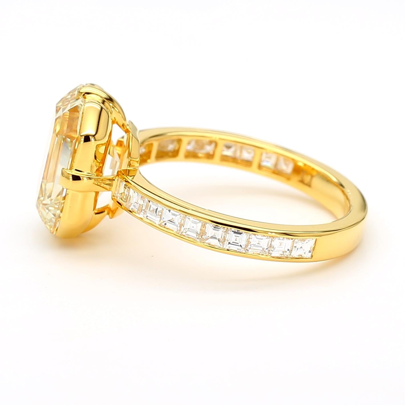 GIA Certified Fancy Yellow Emerald Diamond 4.74 Carat TW Gold Cocktail Ring