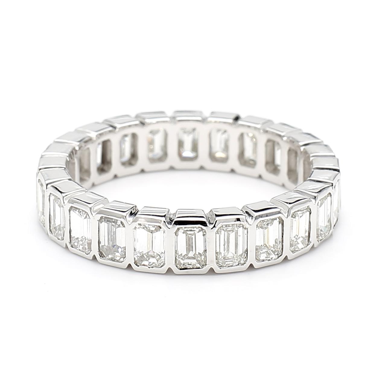 Natural White Emerald Diamond 3.31 Carat TW White Gold Cocktail Band