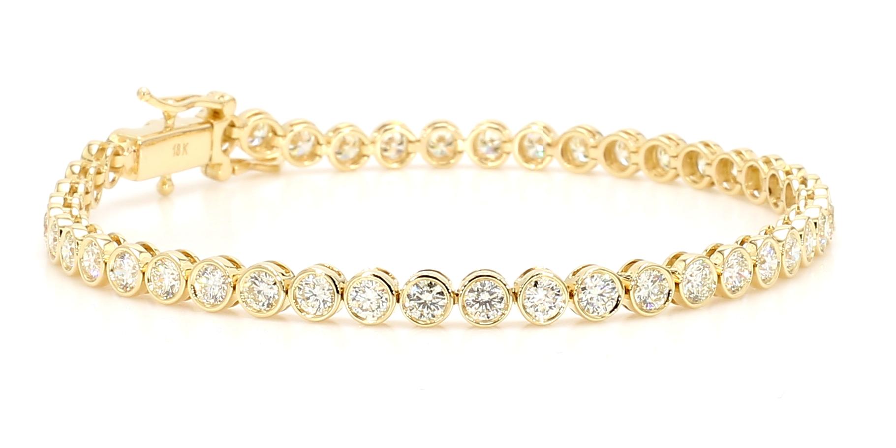 Natural White Round Diamond 4.49 Carat TW Yellow Gold Tennis Bracelet