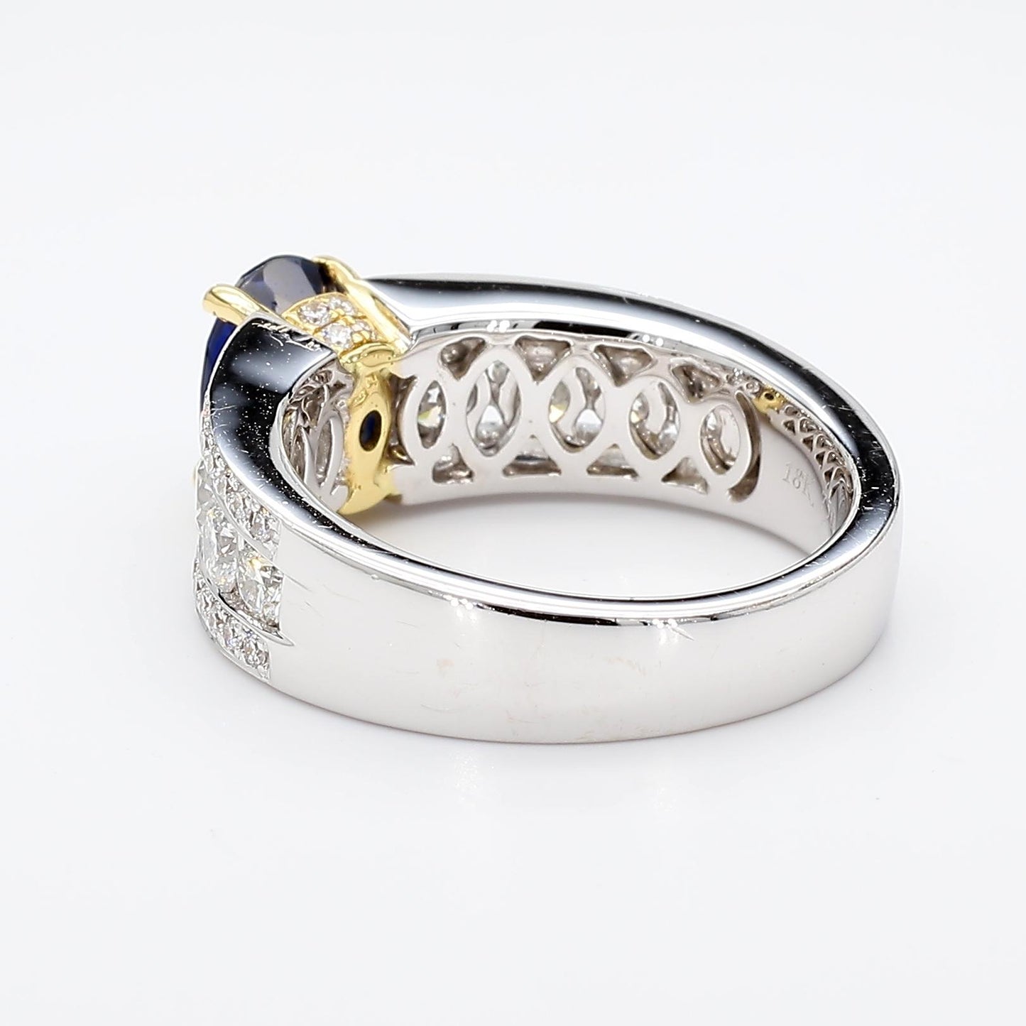 Natural Blue Oval Sapphire and White Diamond 3.22 Carat TW Gold Cocktail Ring
