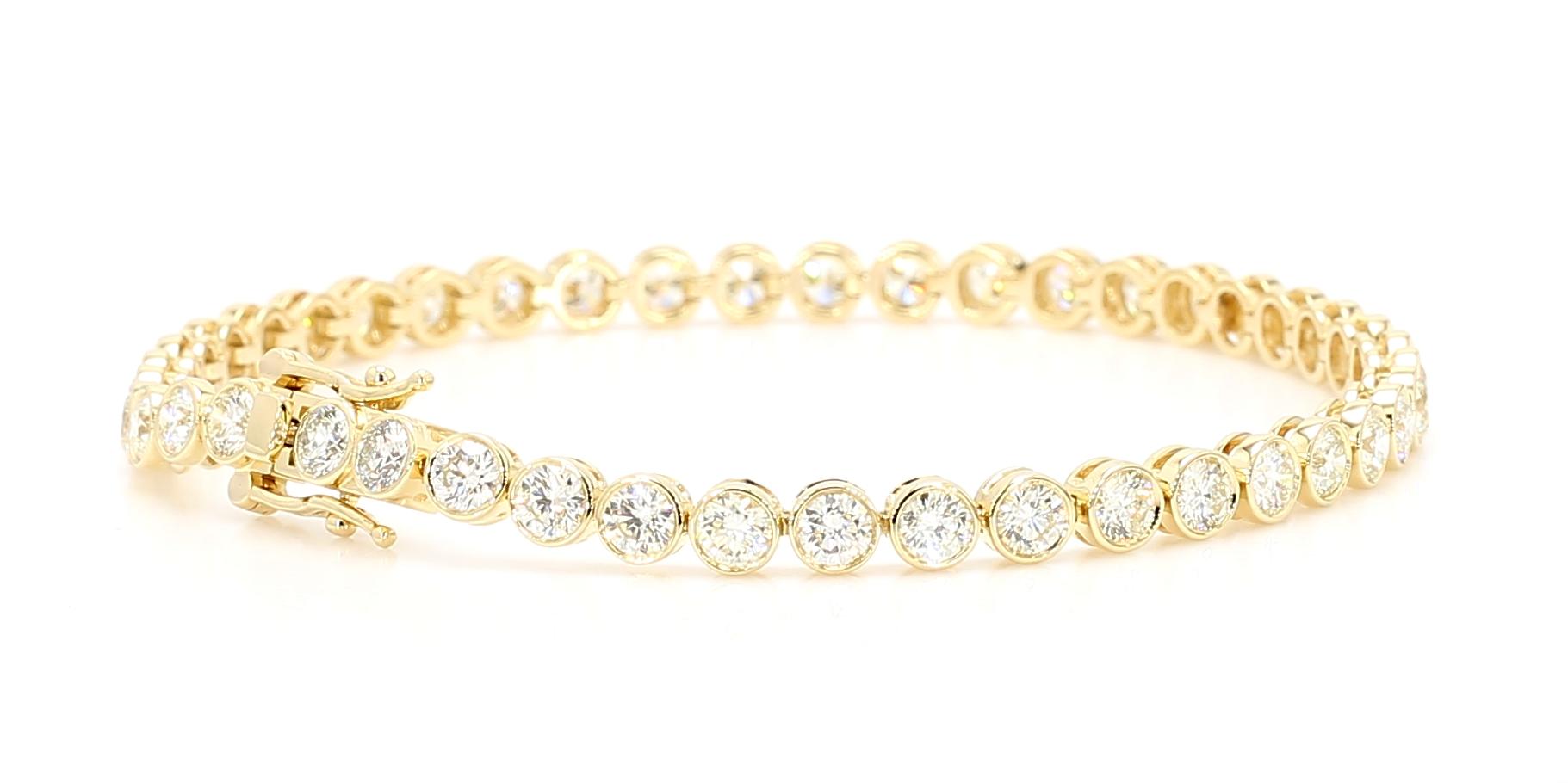Natural White Round Diamond 5.39 Carat TW Yellow Gold Link Bracelet