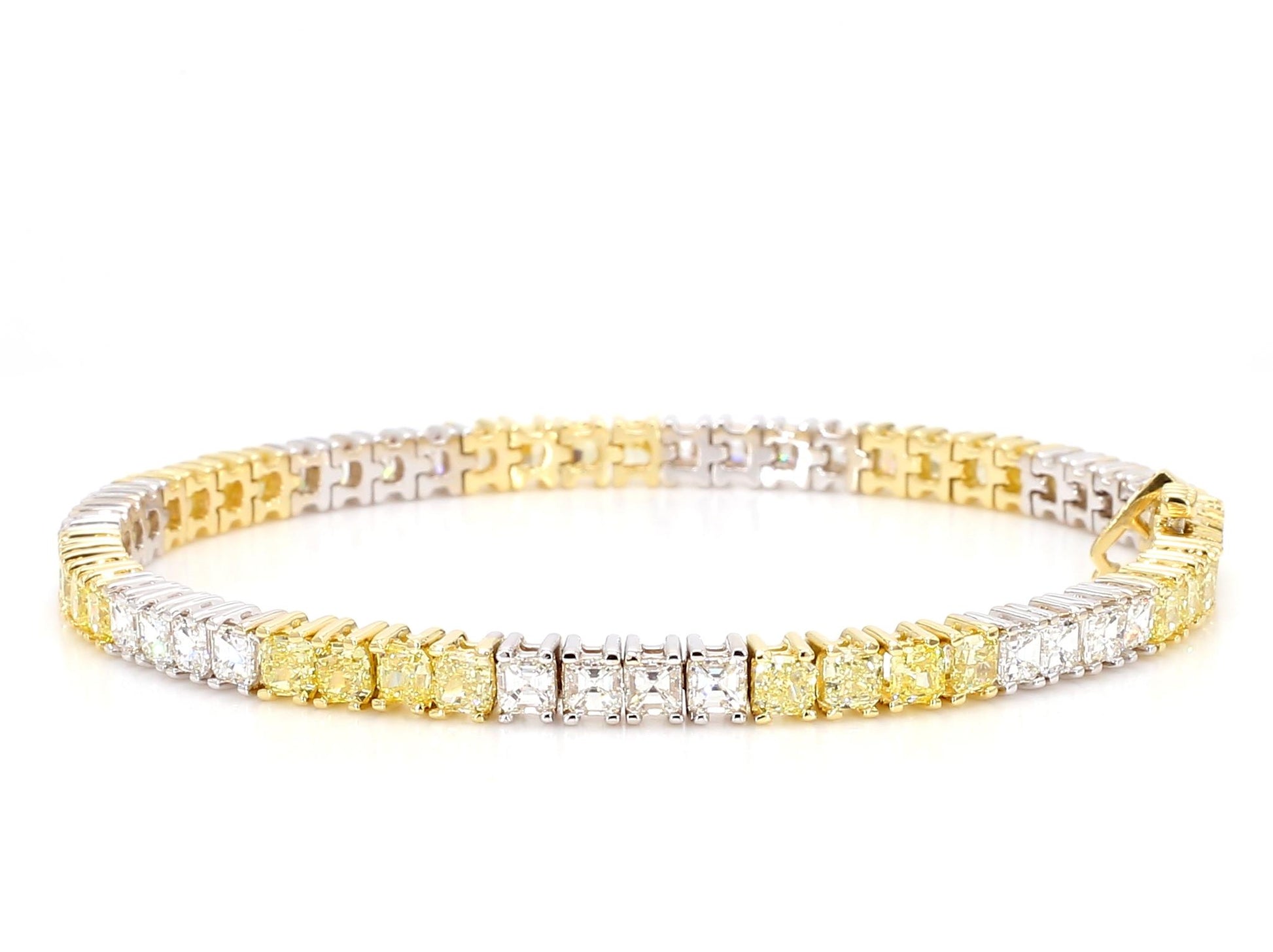 Natural Yellow Radiant Diamond 7.90 Carat TW Gold Tennis Bracelet