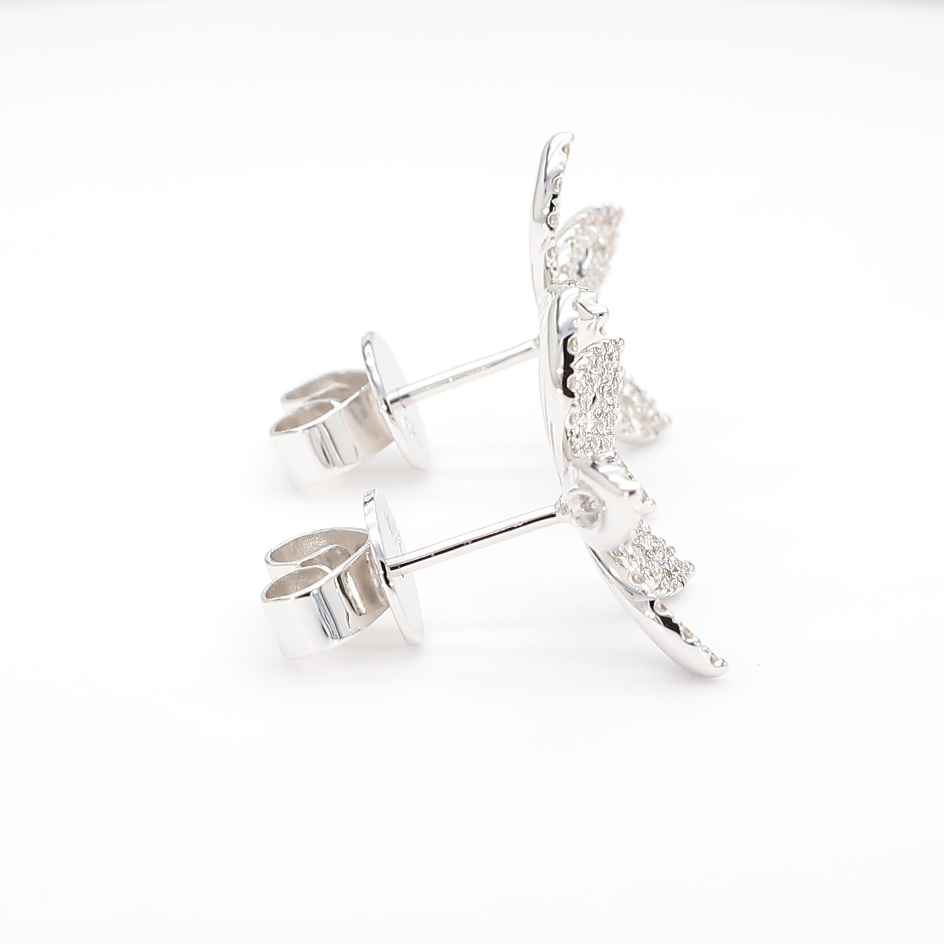 Natural Blue Round Sapphire and Diamond 0.59 Carat TW Gold Stud Earrings