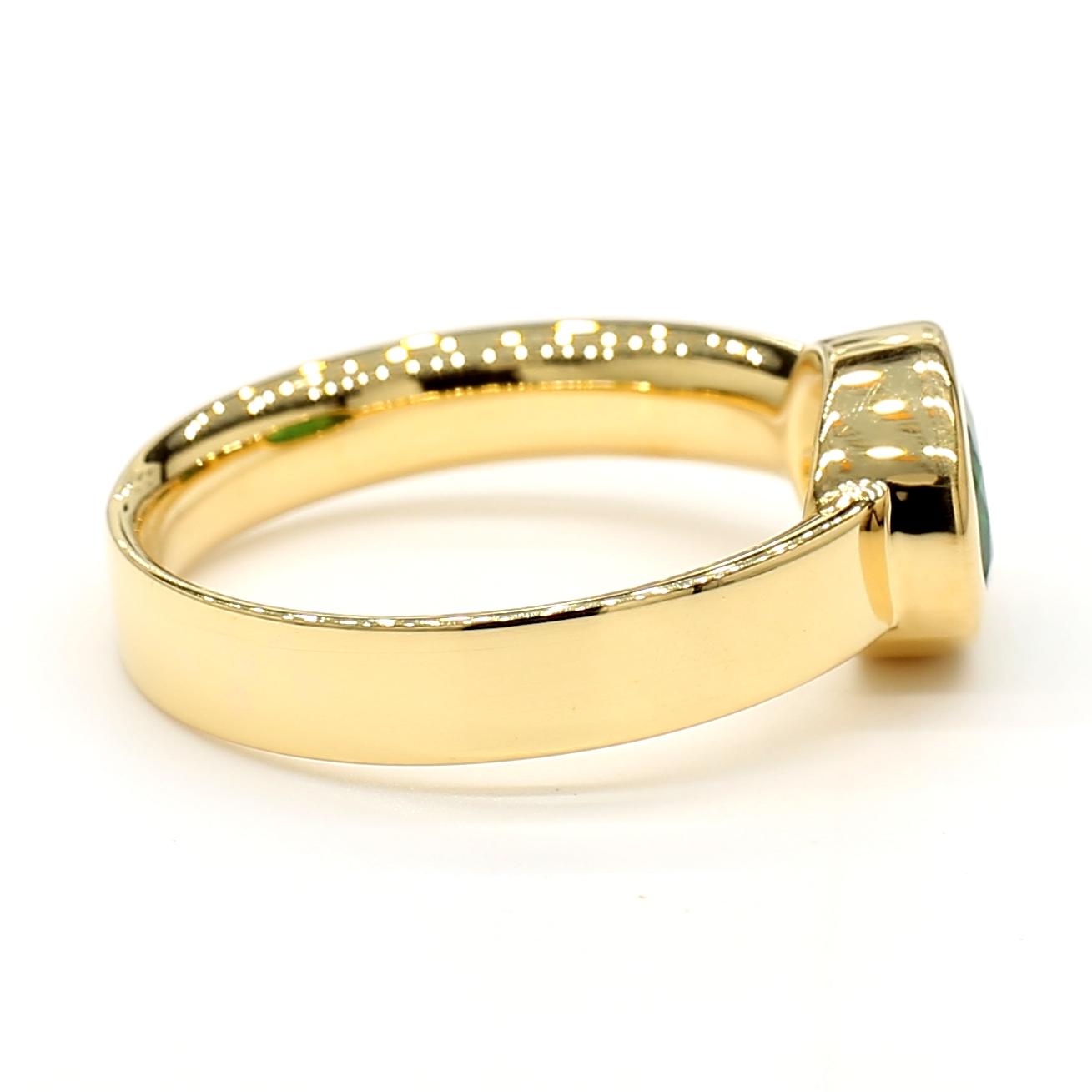 Natural Oval Emerald 1.01 Carat TW Yellow Gold Cocktail Ring