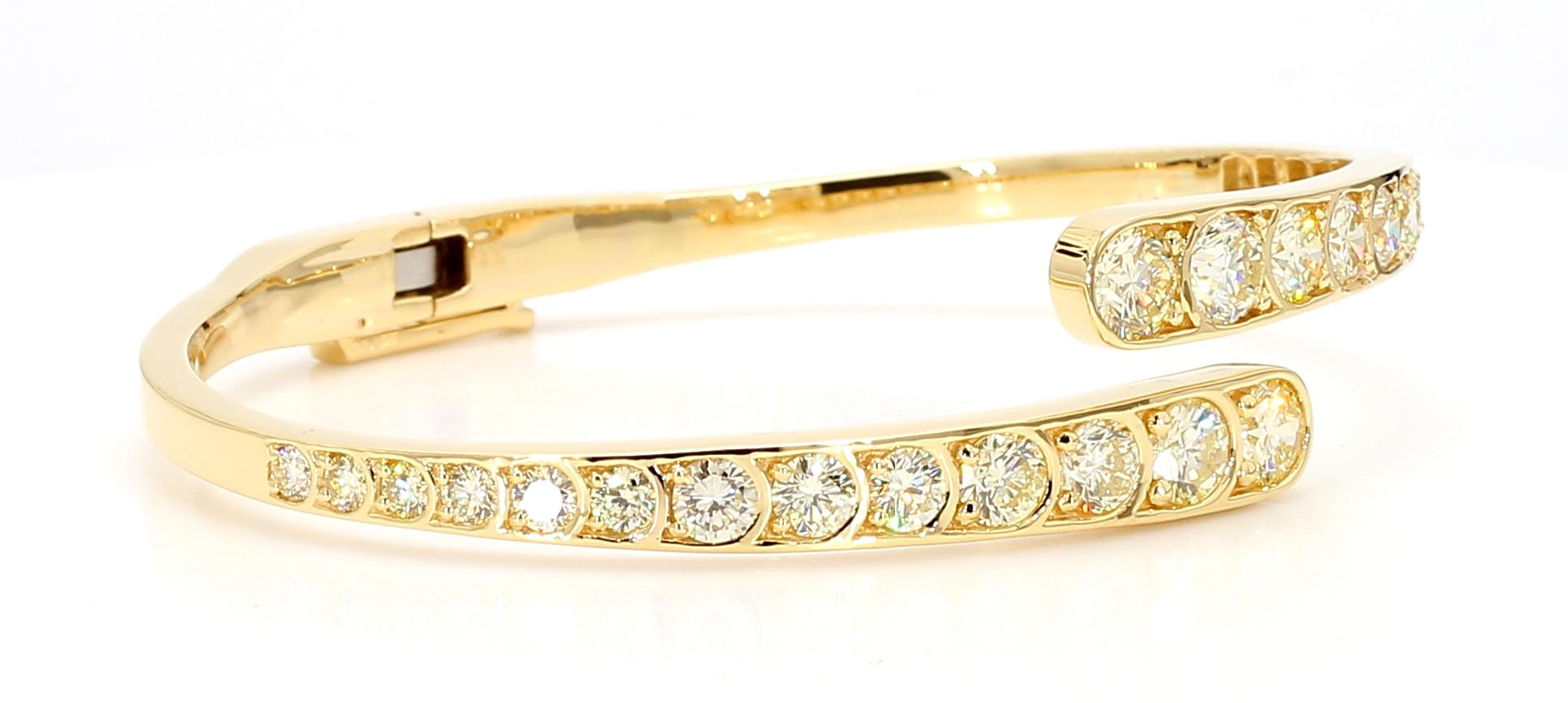 Natural White Round Diamond 4.14 Carat TW Yellow Gold Cuff Bracelet