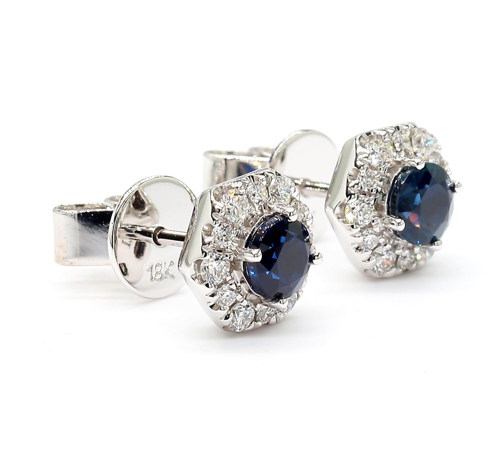 Natural Blue Round Sapphire and Diamond 0.97 Carat TW Gold Stud Earrings