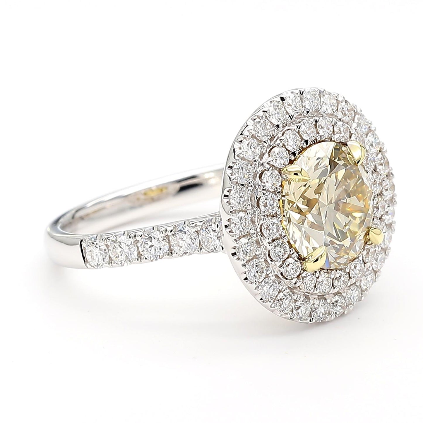 GIA Certified Very Light Yellow Round Diamond 3.15 Carat TW Gold Cocktail Ring