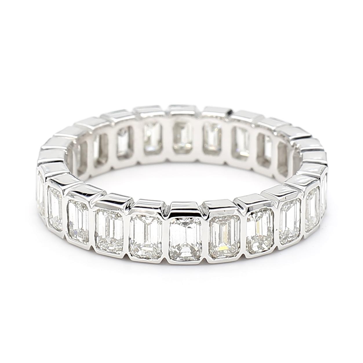 Natural White Emerald Diamond 3.31 Carat TW White Gold Cocktail Band