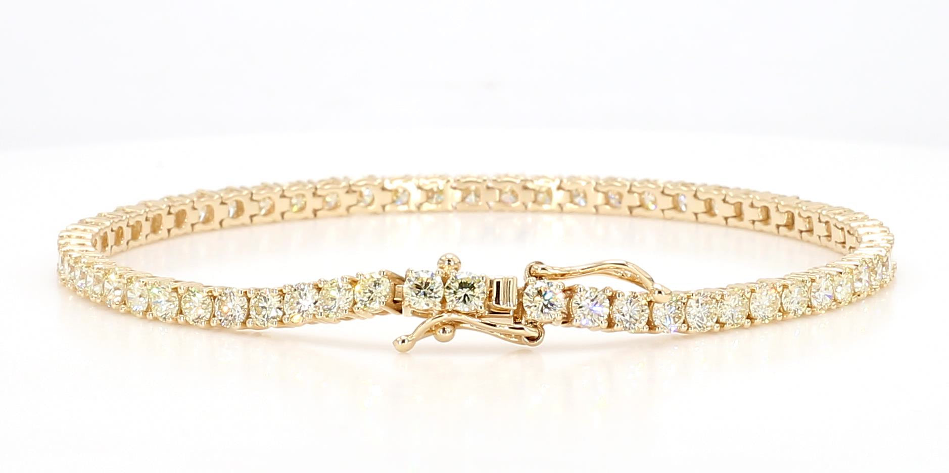 Natural White Round Diamond 5.08 Carat TW Yellow Gold Link Bracelet