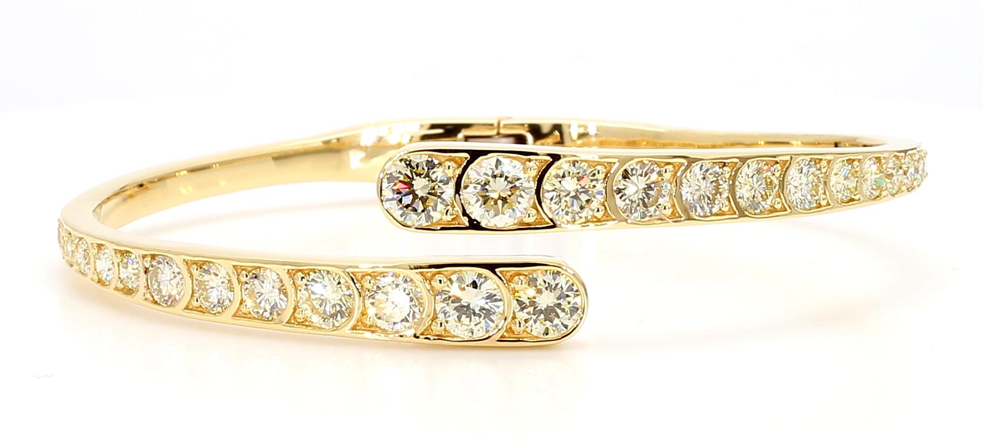 Natural White Round Diamond 4.14 Carat TW Yellow Gold Cuff Bracelet